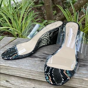 JESSICA SIMPSON CLEAR SANDALS  Women’s size8.5
